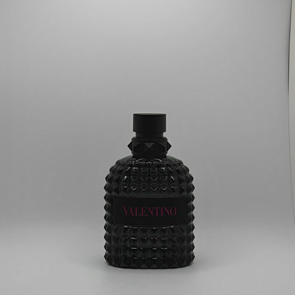 Valentino Born in Roma Extradose